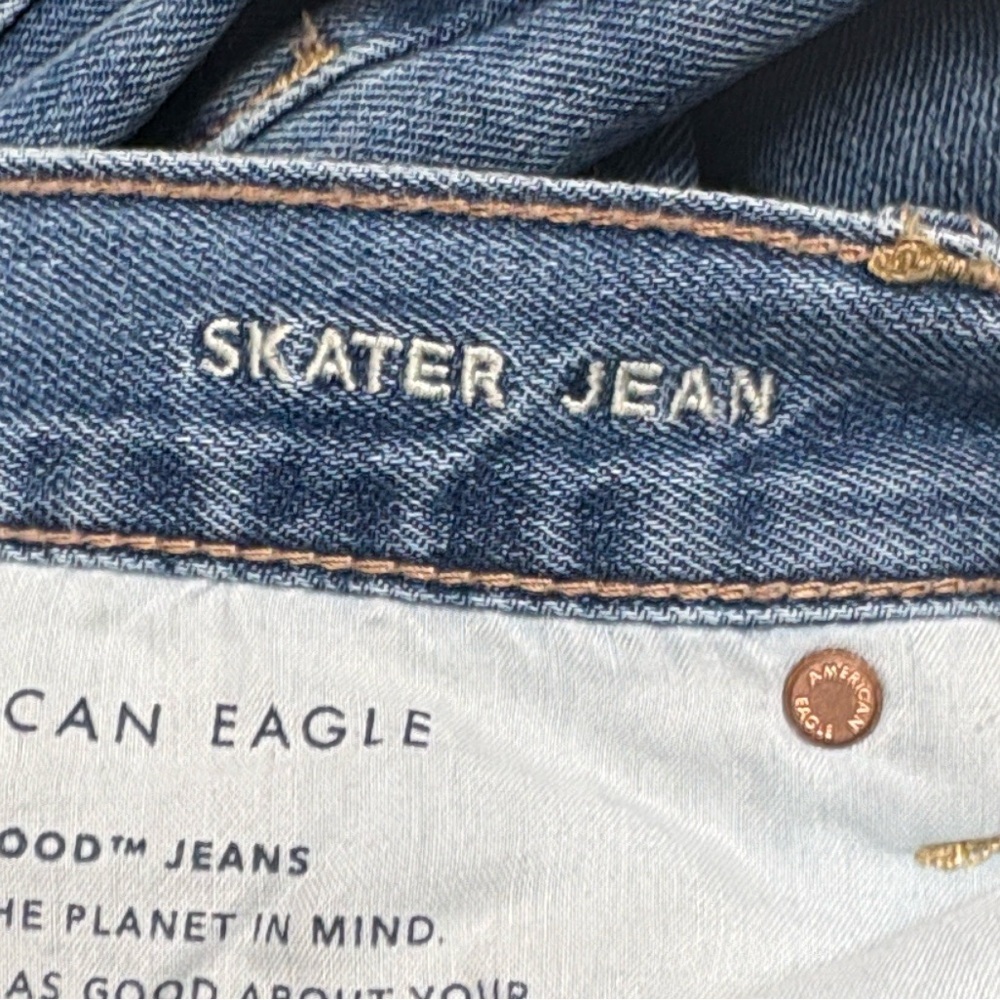 American Eagle Relaxed Skater Jeans High Rise Wide Leg Medium Wash Denim 16 - Picture 9 of 10